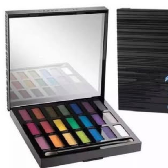 Urban Decay Full Spectrum Eyeshadow Palette New In Box! Extremely Rare & HTF